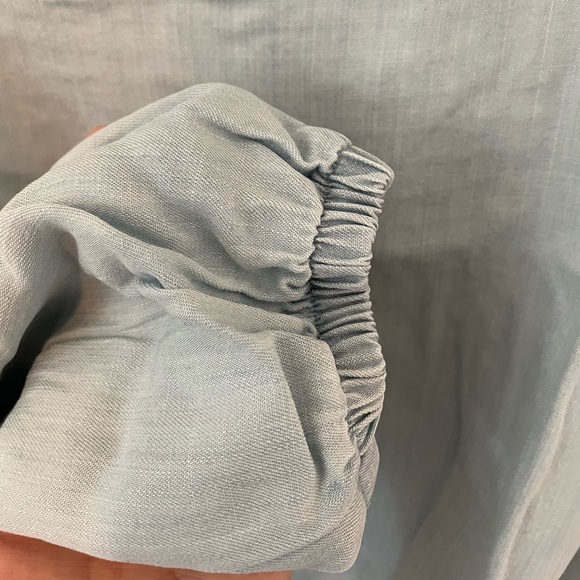 SOLD NWT, Anthropologie, Cloth & Stone Smocked Chambray Long sleeve Top, XS - Picture 8 of 11